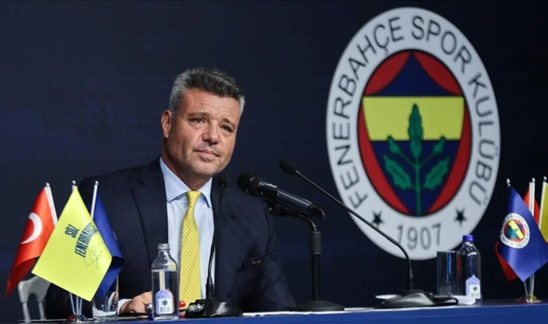 Fenerbahçe Kadın Futbol Takımı’nın şampiyonluğu sonrası Sadettin Saran, başkanlık görevinden
