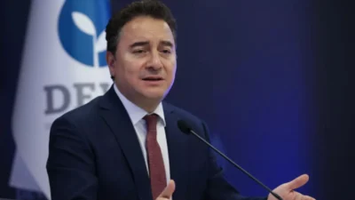 DEVA Partisi Genel Başkanı Ali Babacan, siyasi transferlere değindi ve