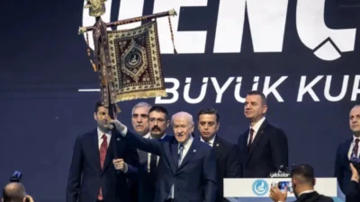 Sembollerin anlamı dikkat çekti Türk Gençliği Büyük Kurultayı’nda MHP Genel