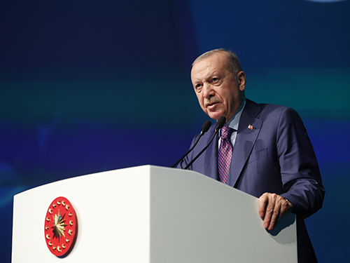 Cumhurbaşkanı Erdoğan, Sıfır Atık Forumu’nun gala yemeğinde yaptığı konuşmada, “Türkiye
