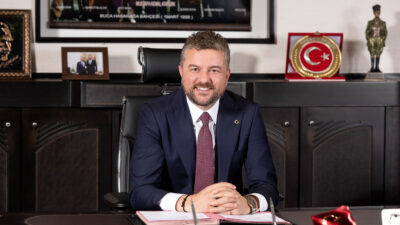 İçişleri Bakanlığı‘nın yaptığı açıklamaya göre, İzmir/Buca Belediye Başkanı Görkem Duman,