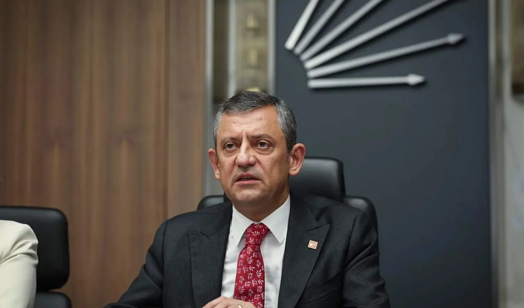CHP’nin yeni seçilen yönetimi, parti içindeki gelişmeler ve yeni parti
