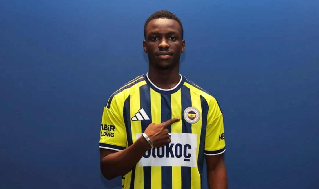 İşte Fenerbahçe’nin yeni transferi: Senegalli genç yetenek Amara Diouf’. 18