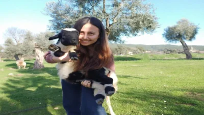 Uluslararası Af Örgütü, Esra Işık’a yöneltilen suçlamaların düşürülmesi için Milas