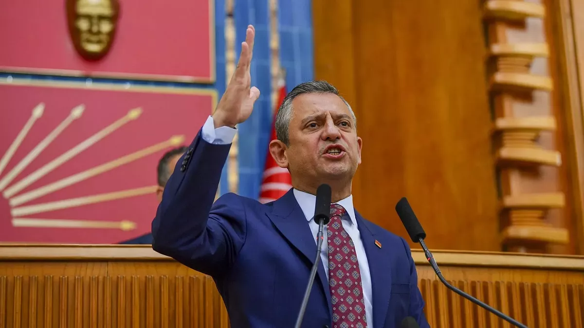 Özgür Özel, TBMM Grup Toplantısı’nda yaptığı konuşmada Eskişehir, Adana ve