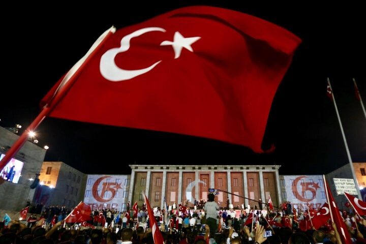 Areda Survey’in araştırmasına göre, vatandaşların yüzde 72’si olası bir darbe