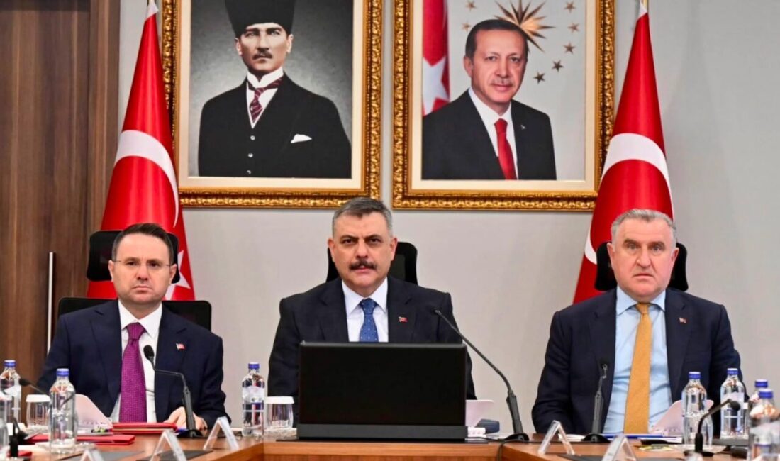 Adalet Bakanı Akın Gürlek, İçişleri Bakanı Mustafa Çiftçi ve Gençlik