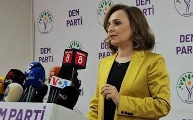 Zamanlamaya yönelik anlaşma sağlandı. DEM Parti Sözcüsü Ayşegül Doğan, çerçeve
