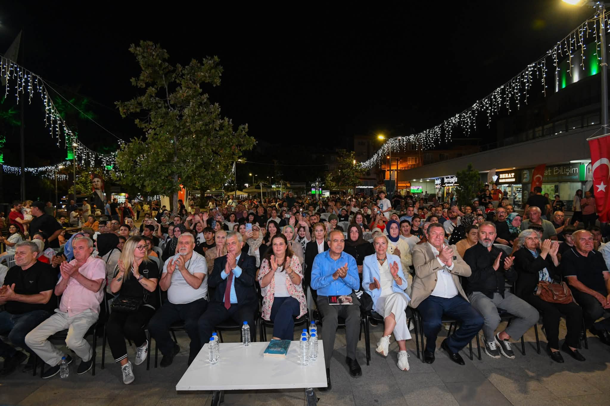 Osmangazi halkı Lozan Barış Antlaşması’nın 103. yıl dönümünde, “Lozan Barış