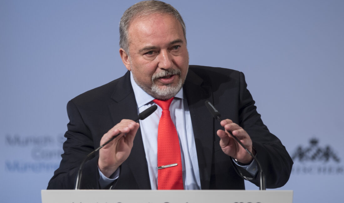 İsrail  Savunma Bakanı Avigdor Liberman’ın, ordunun yakında mühimmat sıkıntısı yaşayabileceği