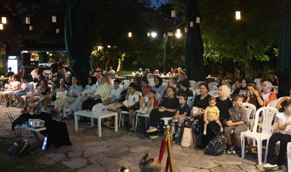 Bursa'da Osmangazi Belediyesi, çocukların yaz tatilini kültür, sanat ve eğlenceyle