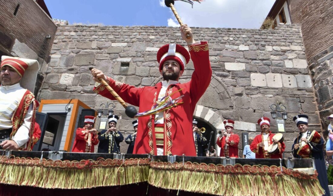 Ankara Büyükşehir Belediyesi, “Tarihi Türk Müziği Topluluğu Mehteran Gösterileri”ni yaz