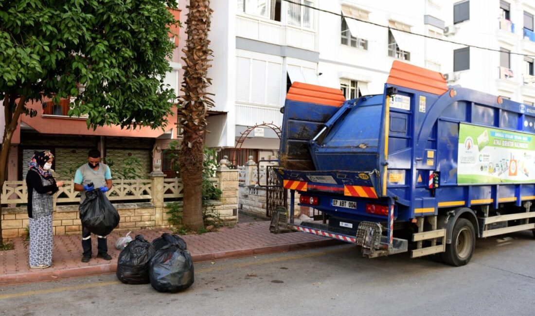 Antalya’da Muratpaşa Belediye Başkanı Ümit Uysal’ın öncülüğünde Türkiye’de bir ilk