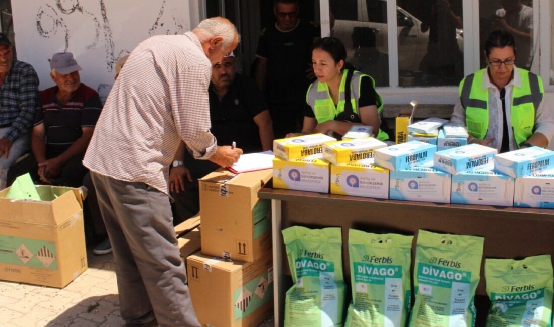 Antalya Büyükşehir Belediyesi, Elmalı ilçesi Bozhüyük Mahallesi'nde etkili olan aşırı