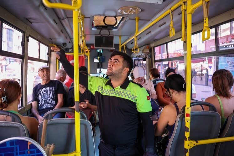 Antalya Büyükşehir Belediyesi, yaz mevsiminde artan hava sıcaklıklarına karşı toplu