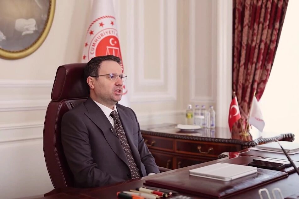Adalet Bakanı Akın Gürlek, TBMM'de kabul edilerek yasalaşan 12. Yargı