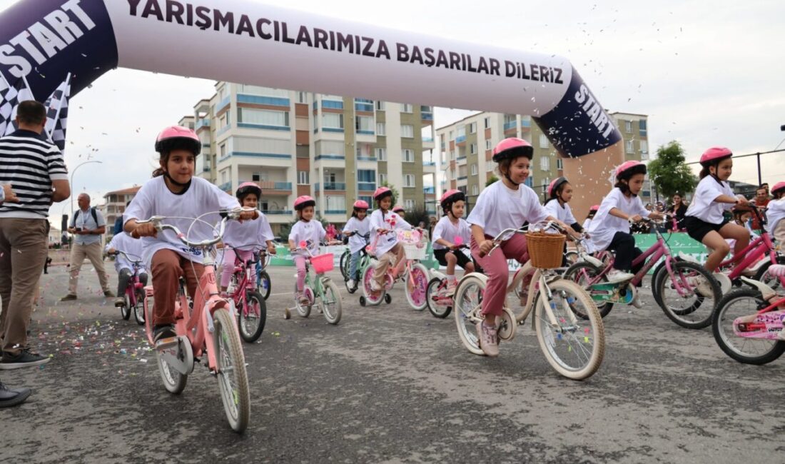 Karatay Belediyesi tarafından bu yıl 10'uncusu düzenlenen Düz Bisiklet Yarışı,