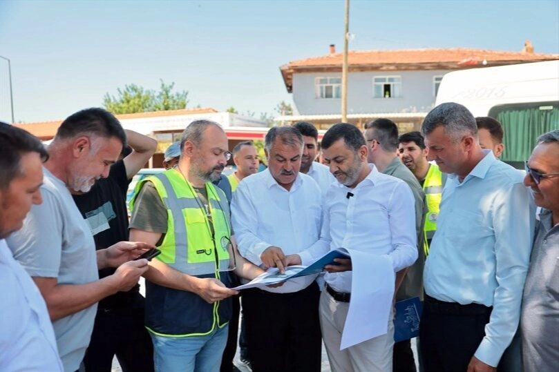 Denizli Büyükşehir Belediye Başkanı Bülent Nuri Çavuşoğlu, tütün üreticilerine yönelik