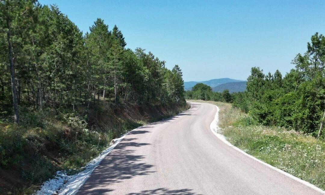 Bursa Büyükşehir Belediyesi, kırsal mahallelerde ulaşım ağını güçlendirecek yatırımlar çerçevesinde