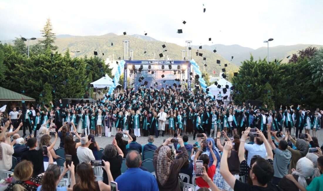 Bursa Teknik Üniversitesi (BTÜ) 2025-2026 Akademik Yılı Mezuniyet Töreni gerçekleşti.