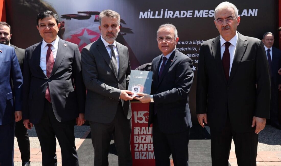 Bursa Valiliği koordinasyonunda ‘İrade Bizim, Zafer Bizim’ temasıyla düzenlenen 15