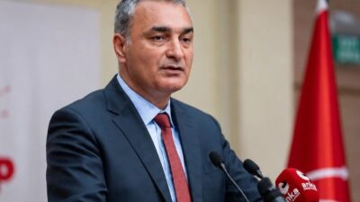 CHP Sözcüsü Müslim Sarı, 8 ilde il başkanları ve yönetimleri