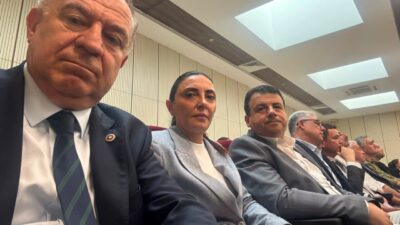 CHP Genel Başkan Yardımcısı Gökan Zeybek, Bursa Bölge Adliye Mahkemesi’ndeki