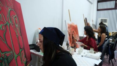 İran, Bulgaristan, Azerbaycan, Bosna Hersek, Özbekistan ve Türkiye’den 34 sanatçının