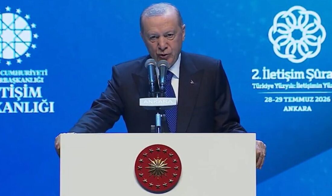 Cumhurbaşkanı Recep Tayyip Erdoğan, Ankara'da düzenlenen 2. İletişim Şûrası'nın açılışında