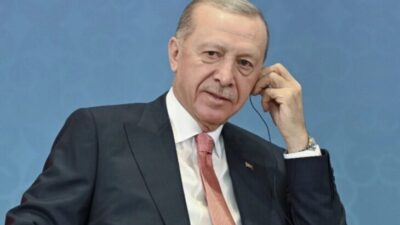 Cumhurbaşkanı Erdoğan, Letonya Cumhurbaşkanı Edgars Rinkevics ile telefon görüşmesi gerçekleştirdi.