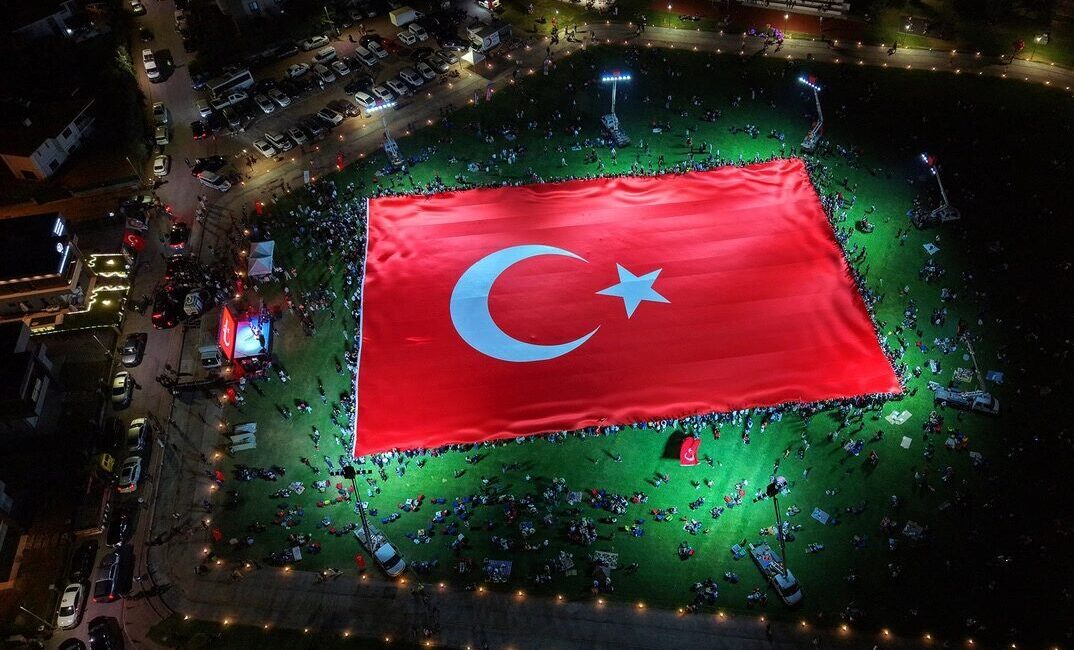 15 Temmuz Demokrasi ve Milli Birlik günü tüm yurtta olduğu
