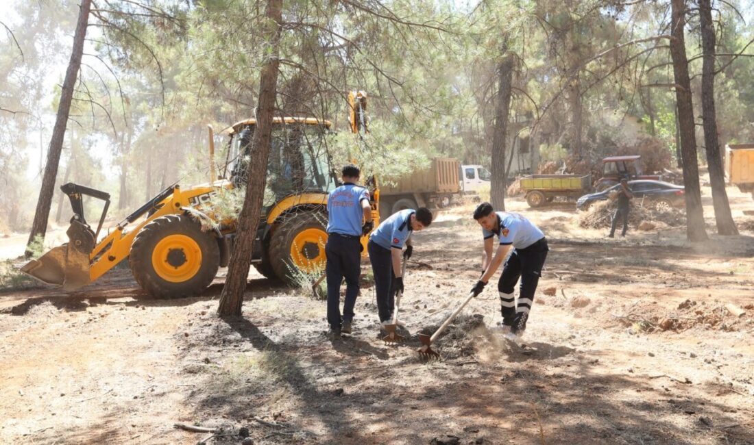 Gaziantep Büyükşehir Belediyesi İtfaiye ve Afet Yönetimi Daire Başkanlığı ekipleri,