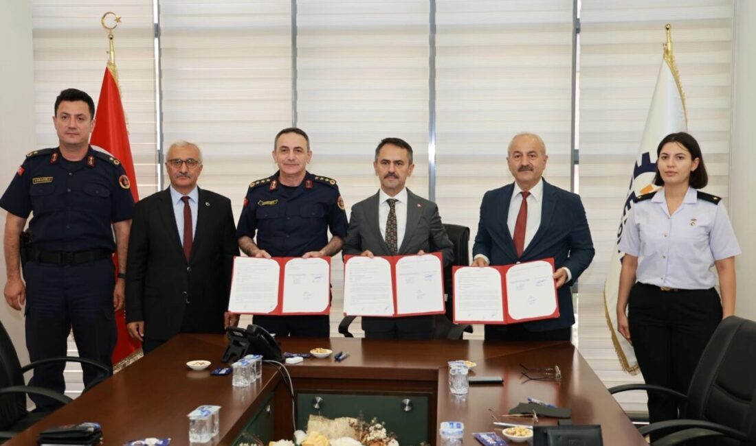 Gebze Belediyesi, kamu kurumlarının hizmet altyapısını güçlendirecek yatırımlarına bir yenisini