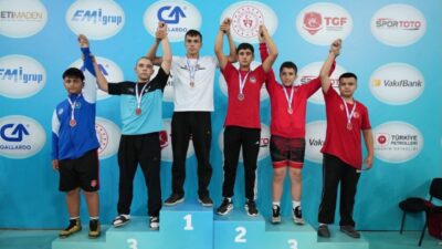 Bursa'da Yıldırım Belediyespor Kulübü, Ankara’da düzenlenen İkinci Minikler Serbest ve