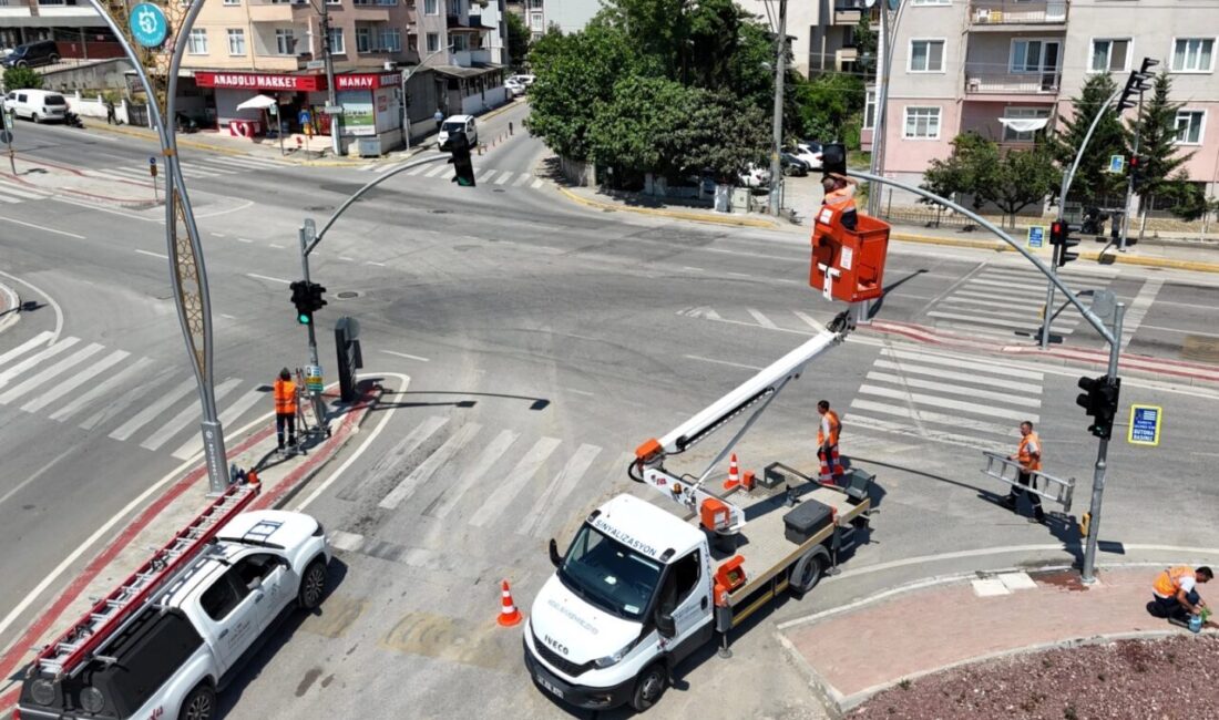 Kocaeli Büyükşehir Belediyesi, kent genelindeki sinyalizasyon sistemlerinin daha verimli çalışması