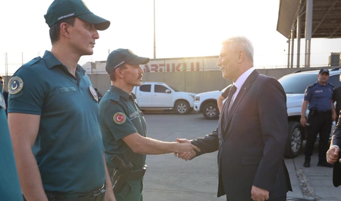 Ticaret Bakanı Ömer Bolat, Habur Gümrük Kapısı'nda yürütülen modernizasyon çalışmalarıyla