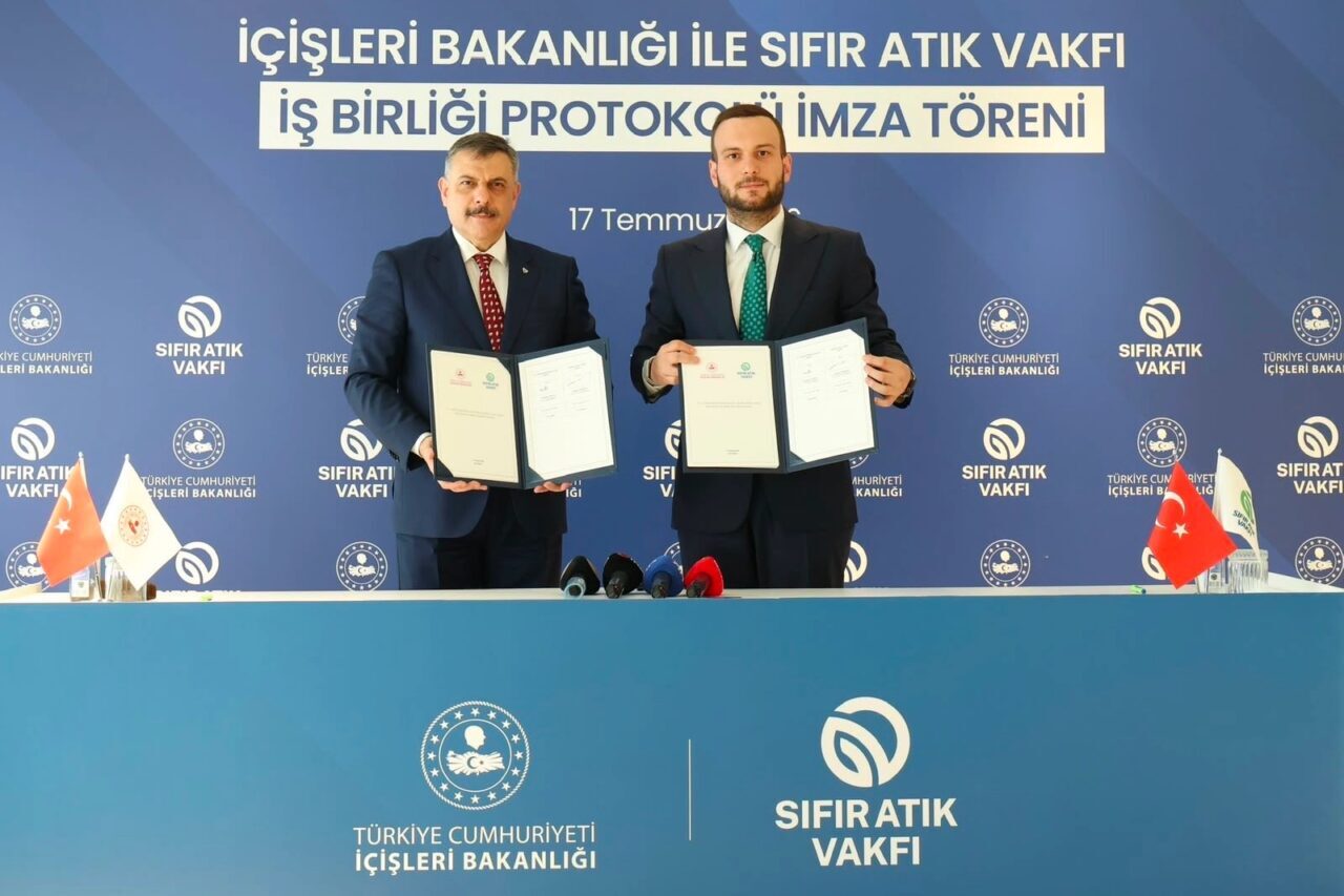 İçişleri Bakanı Mustafa Çiftçi, Sıfır Atık Vakfı ile çevre bilincinin