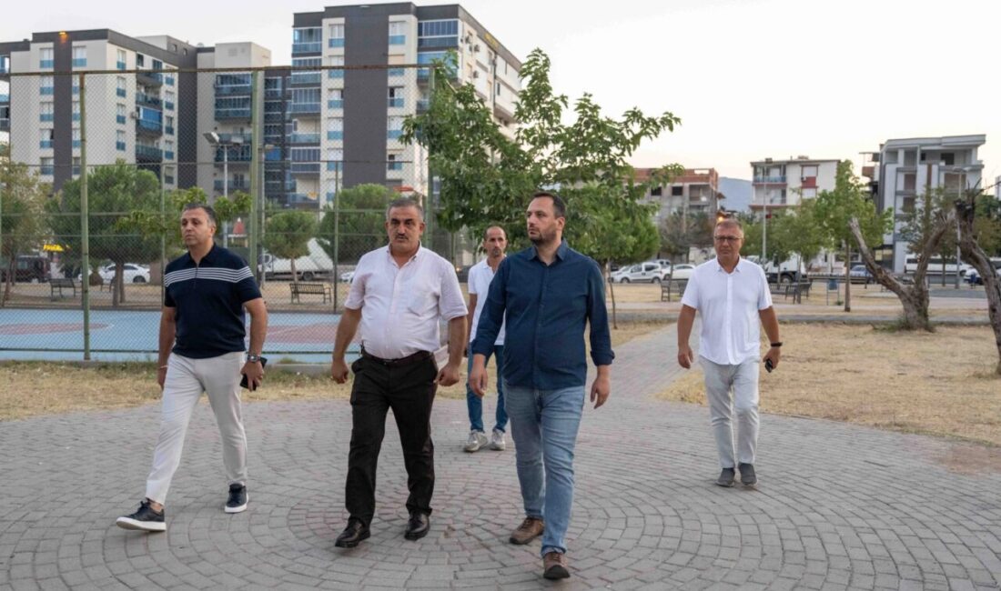 İzmir Bornova Belediye Başkanı Ömer Eşki, Doğanlar Mahallesi’nde kentsel dönüşüm