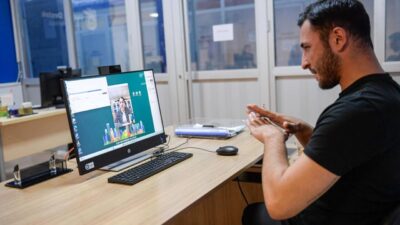 İzmir Büyükşehir Belediyesi, İzmir'de işitme kaybı bulunan ihtiyaç sahibi vatandaşların
