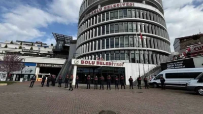 Bolu Belediyesi hakkında yürütülen soruşturma çerçevesinde jandarma ekipleri yeni bir
