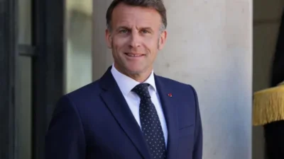 Şam’da, Fransa Cumhurbaşkanı Emmanuel Macron’un kaldığı otelin yakınlarında bir patlama