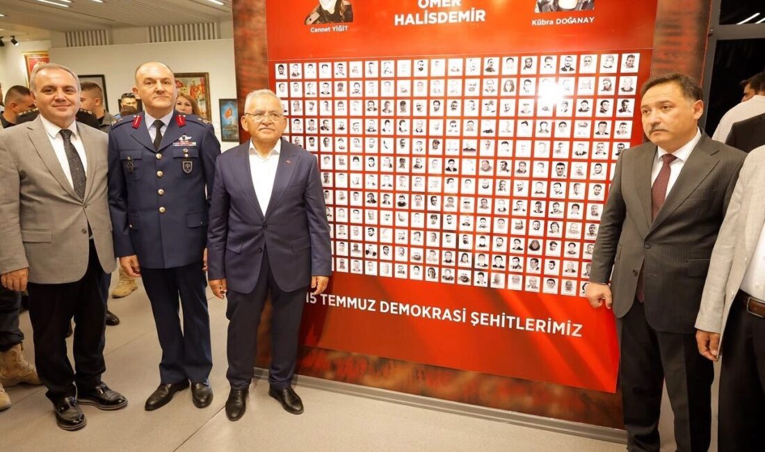 Kayseri Büyükşehir Belediye Başkanı Dr. Memduh Büyükkılıç, KAYMEK tarafından 15