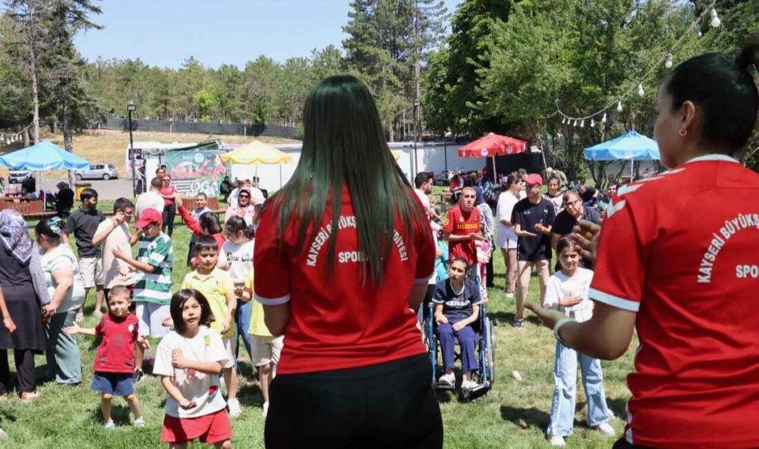 Kayseri Büyükşehir Belediyesi Spor A.Ş., toplumun her kesimini sporla ve