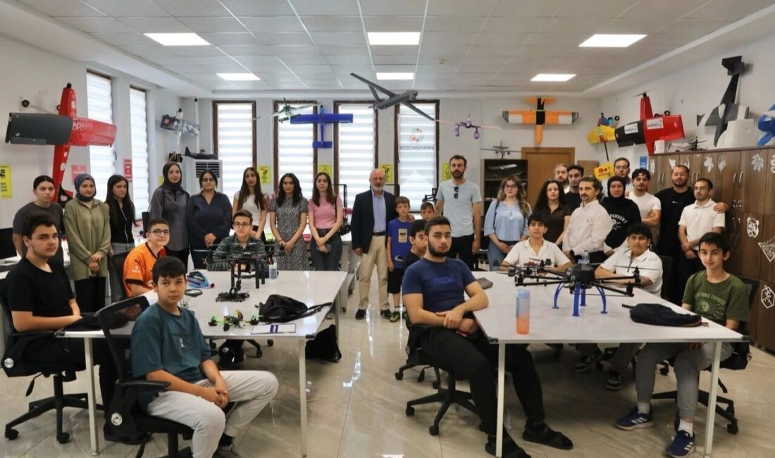 Kayseri Kocasinan Belediye Başkanı Ahmet Çolakbayrakdar, Milli Eğitim Akademisi Okul