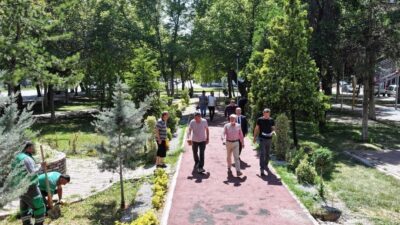 Kayseri Kocasinan Belediye Başkanı Ahmet Çolakbayrakdar, Erciyesevler Mahallesi’nde bulunan Dudayev