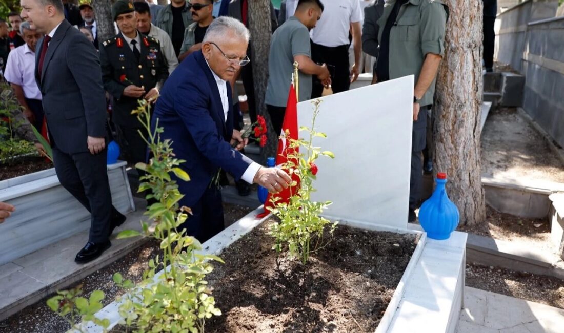 Kayseri Büyükşehir Belediye Başkanı Dr. Memduh Büyükkılıç, Kayseri Valisi Gökmen
