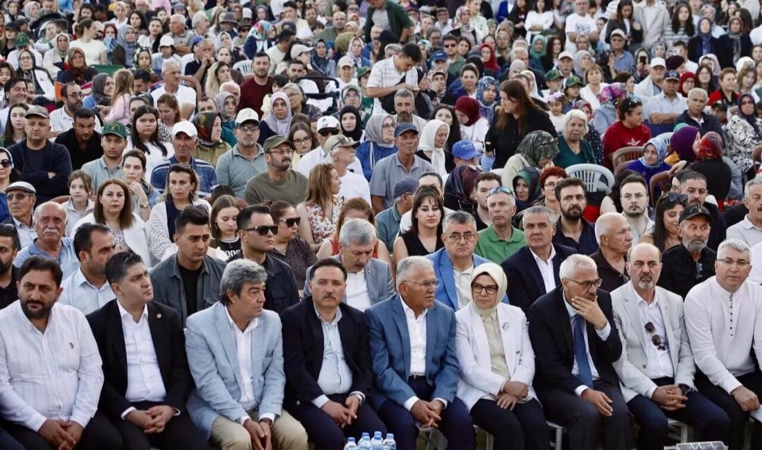 Kayseri Büyükşehir Belediye Başkanı Dr. Memduh Büyükkılıç, 8 yıl aradan