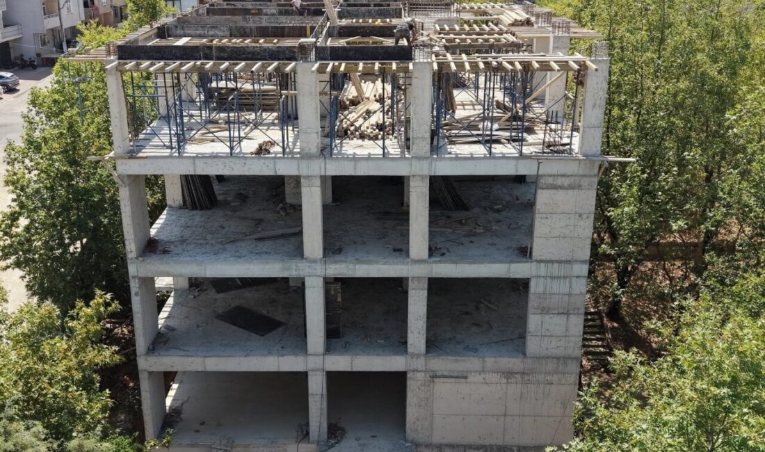 Kocaeli'de Çayırova Belediyesi, Özgürlük Mahallesi’nde artan ihtiyaç ve mahalle sakinlerinden