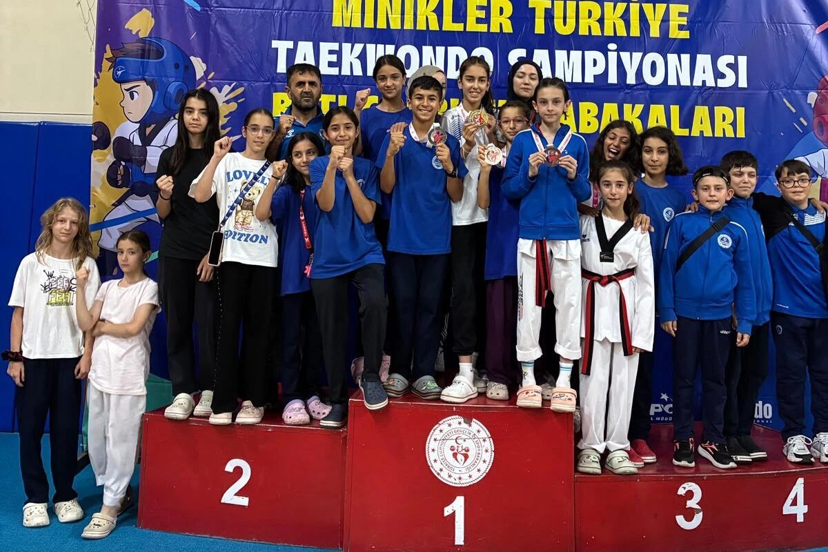 Kocaeli Büyükşehir Belediyesi’nin destekleriyle Kağıtspor Kulübü, son iki haftada farklı