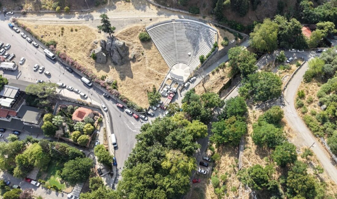 Manisa Büyükşehir Belediyesi ve MASKİ Genel Müdürlüğü ekipleri, Çaybaşı Deresi’nde